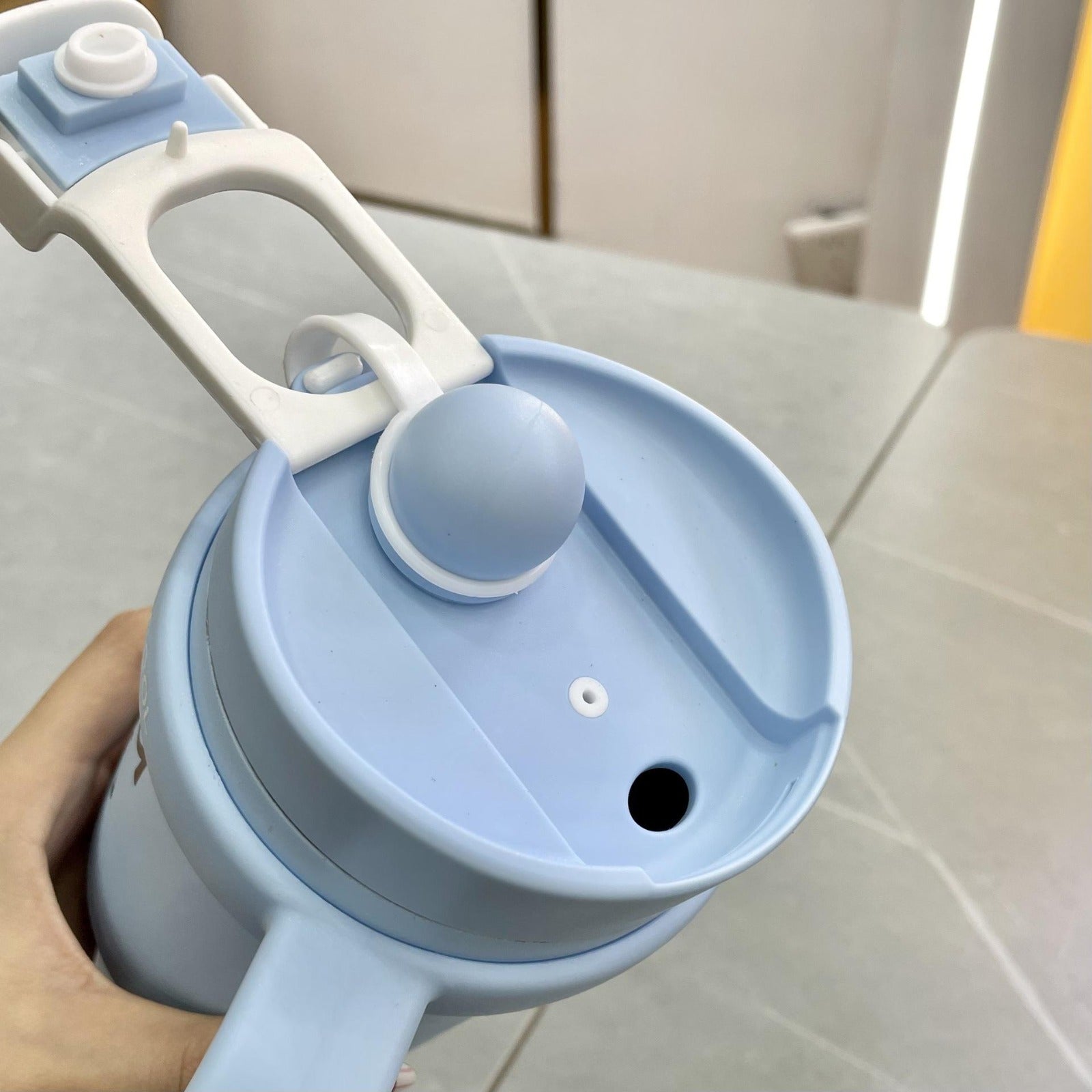 1200ml Stainless Steel Tumbler Water bottle with Handle & Straw for Hot & Cold Drinks