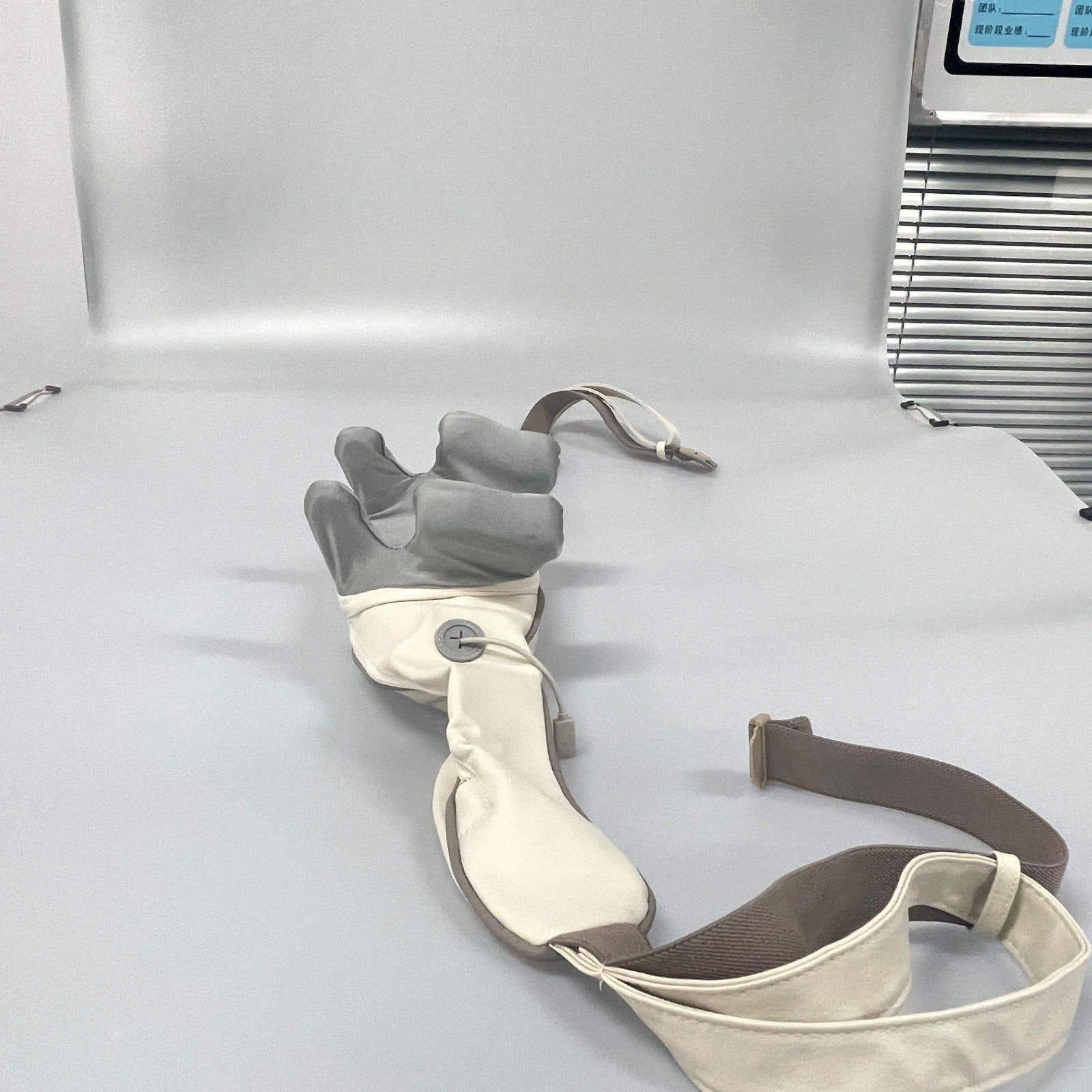 Cervical Spine & Trapezius Electric Neck Massager with Heat Compression